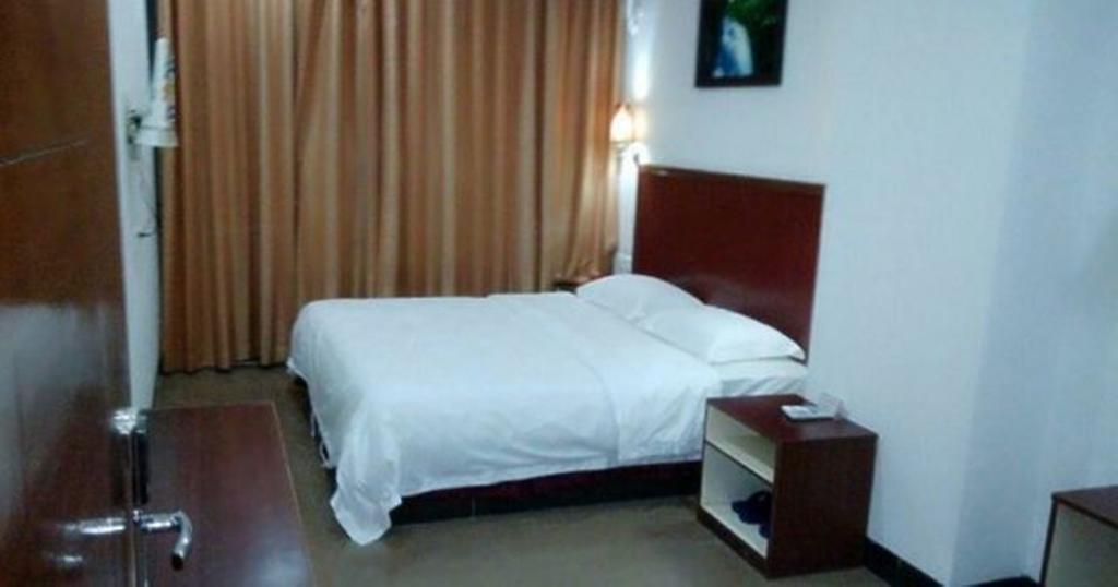 Aoqi Business Hotel Гуанджоу Екстериор снимка